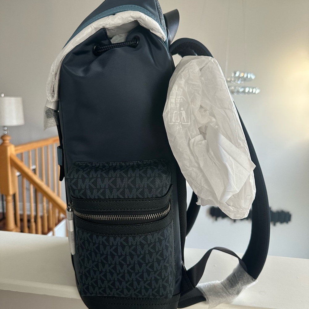 Michael Kors Men's Navy Backpack with Light Blue Trim and MK Logo - Picture 2 of 4